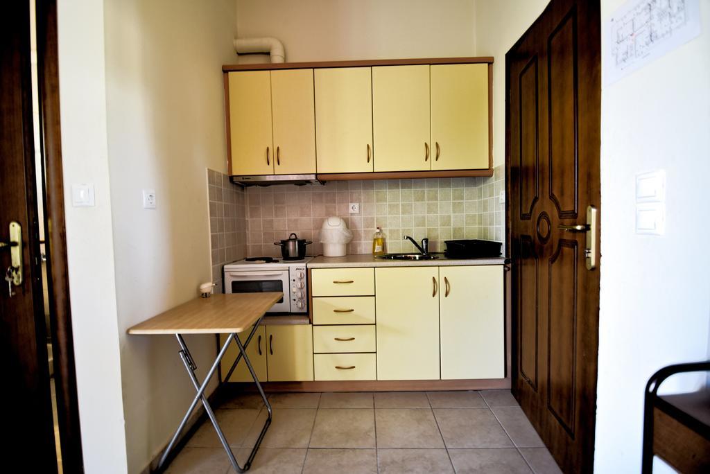 Tsertos Apartments Kamena Wurla Zewnętrze zdjęcie
